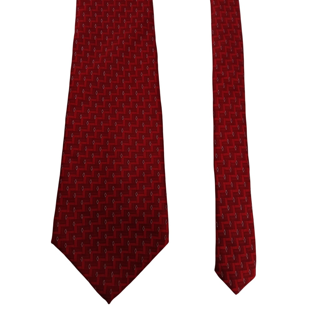 Jones New York Mens Silk Tie Burgundy Red Geometric Diamond Chevron Necktie